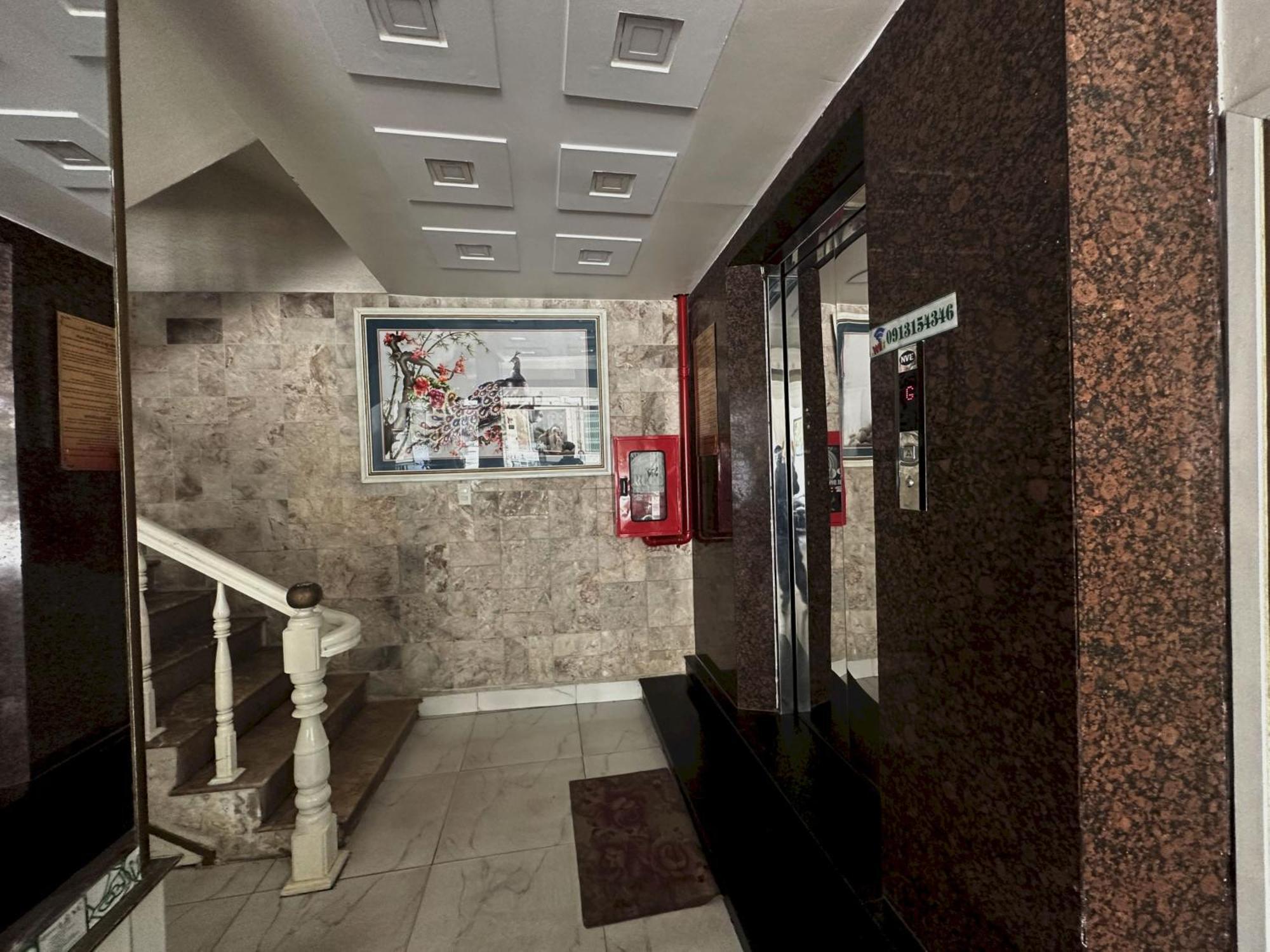 Oyo 1196 Le Vu Hotel 달랏 외부 사진