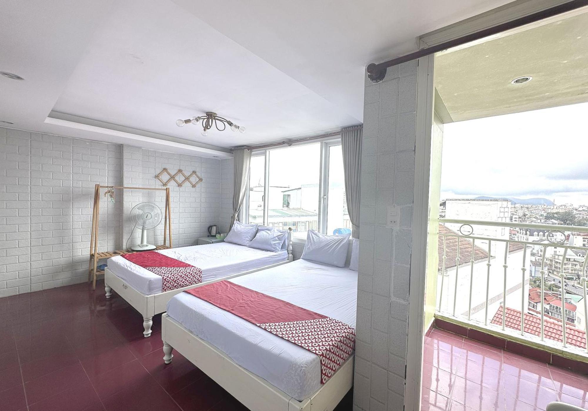 Oyo 1196 Le Vu Hotel 달랏 외부 사진