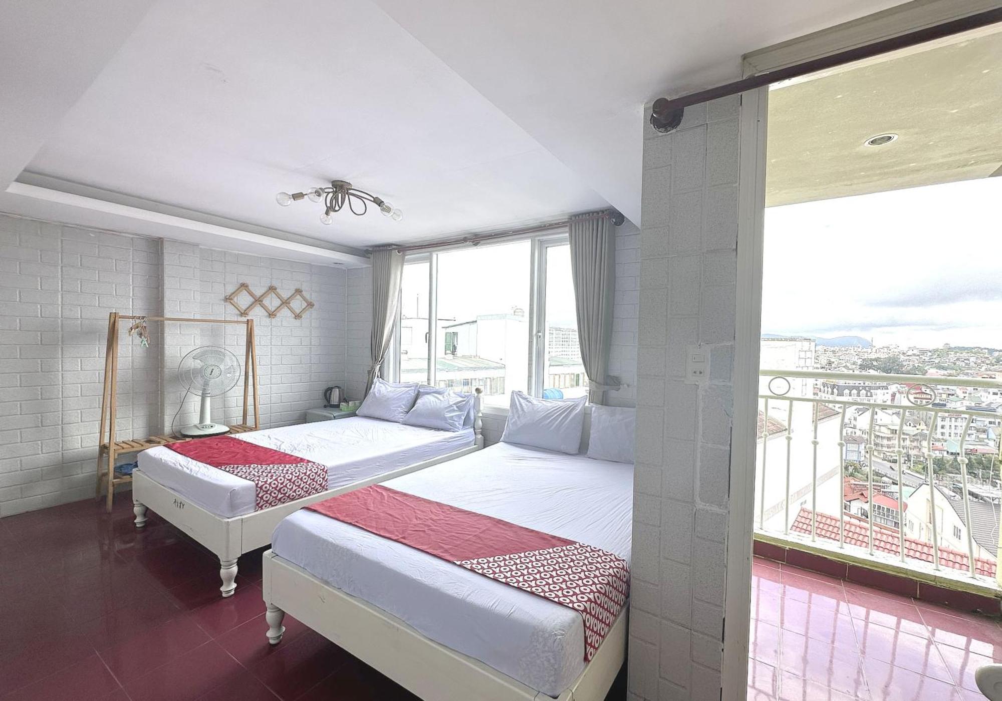 Oyo 1196 Le Vu Hotel 달랏 외부 사진