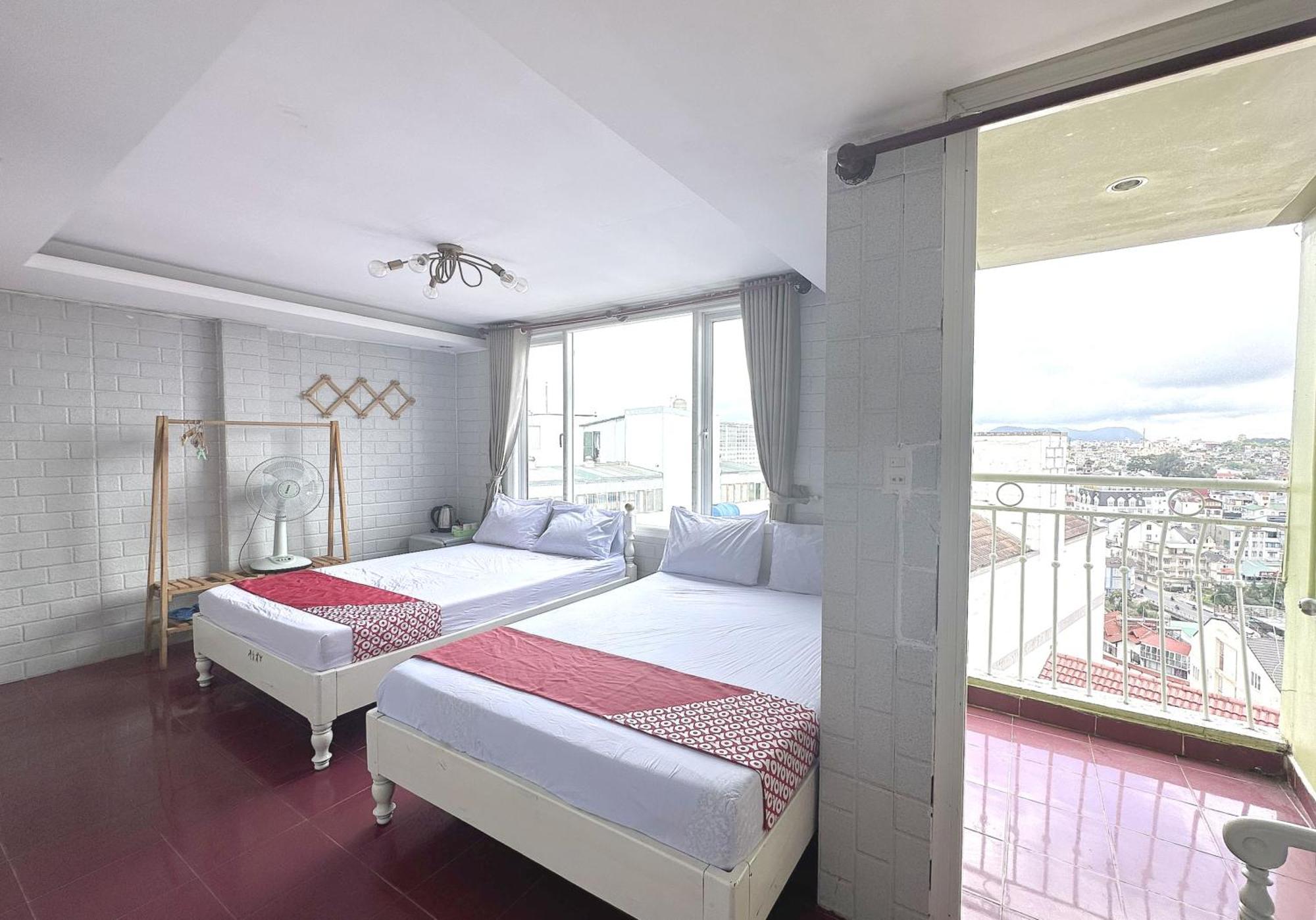 Oyo 1196 Le Vu Hotel 달랏 외부 사진