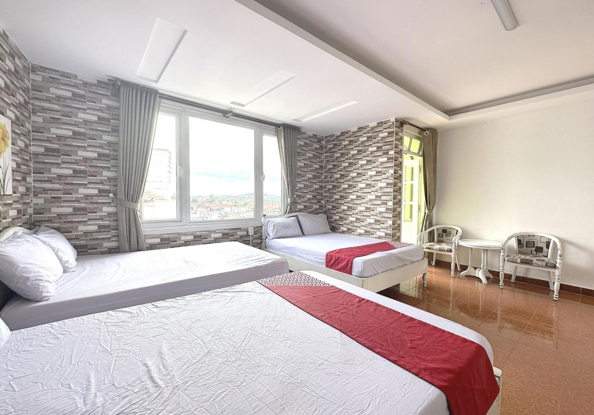 Oyo 1196 Le Vu Hotel 달랏 외부 사진