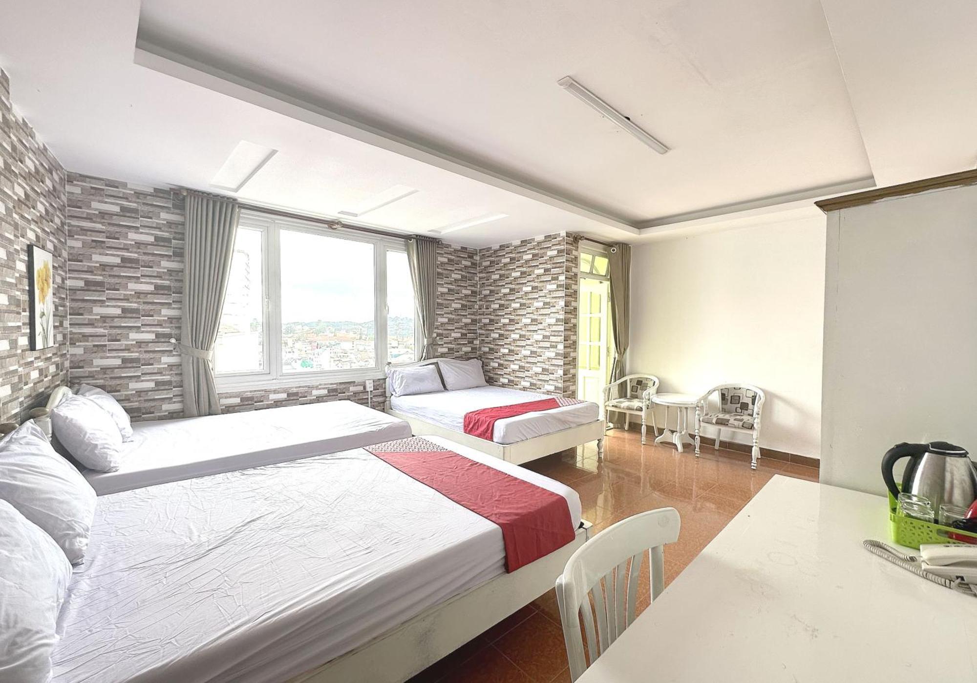 Oyo 1196 Le Vu Hotel 달랏 외부 사진