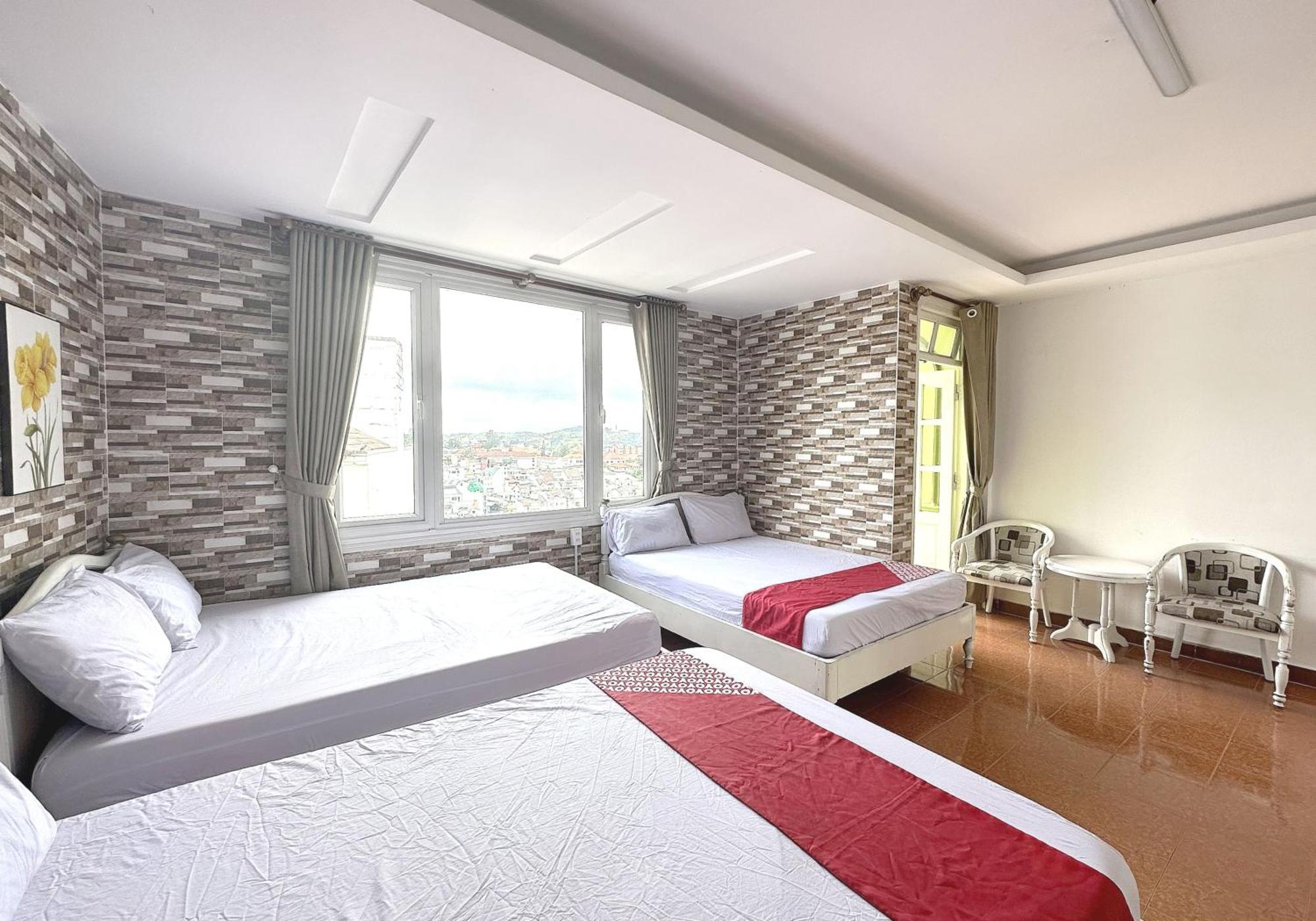 Oyo 1196 Le Vu Hotel 달랏 외부 사진