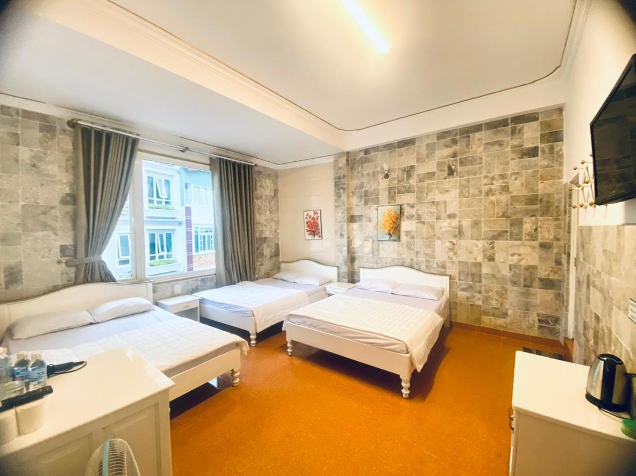Oyo 1196 Le Vu Hotel 달랏 외부 사진