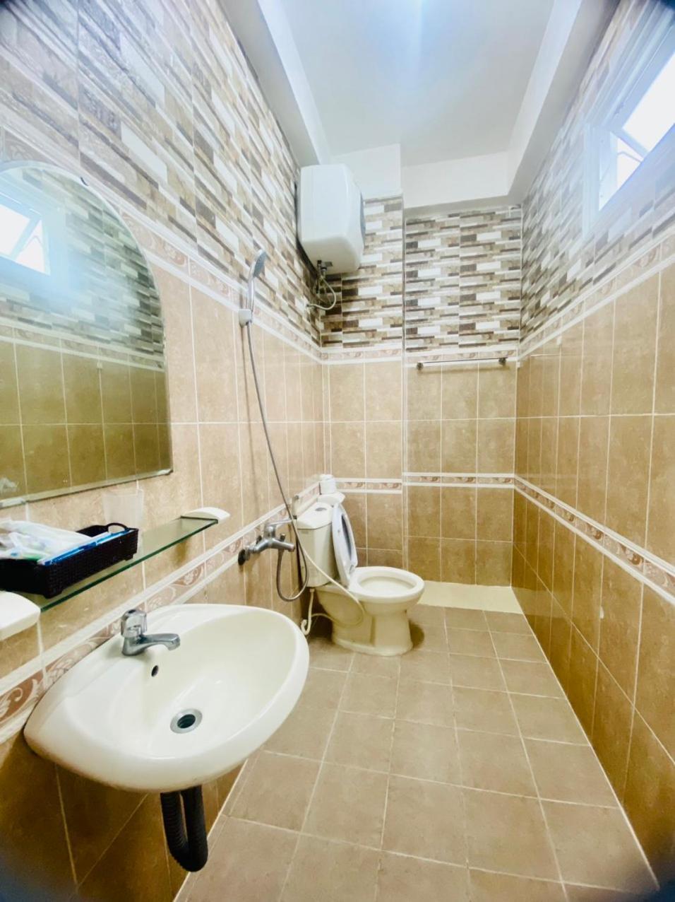 Oyo 1196 Le Vu Hotel 달랏 외부 사진