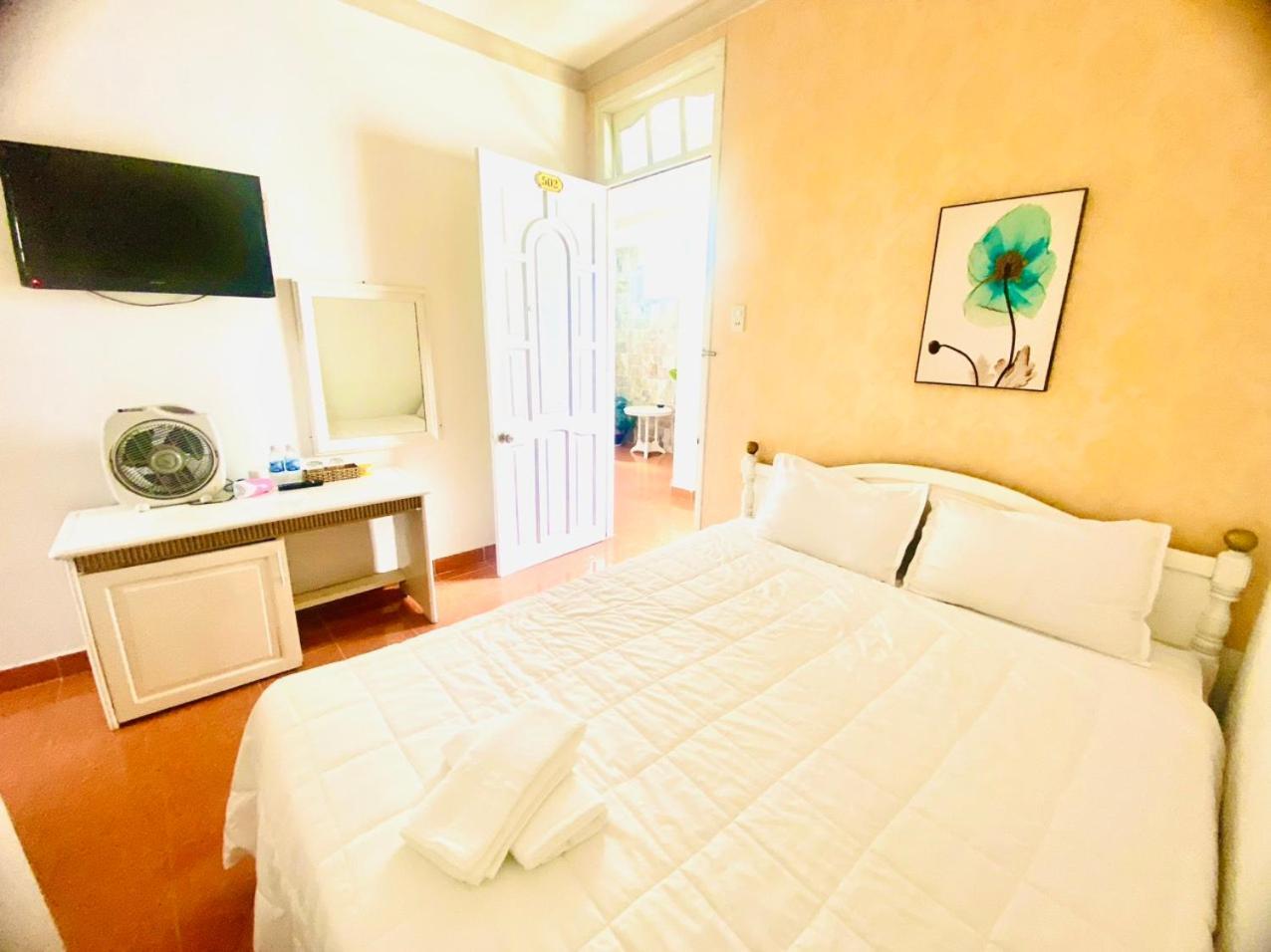 Oyo 1196 Le Vu Hotel 달랏 외부 사진