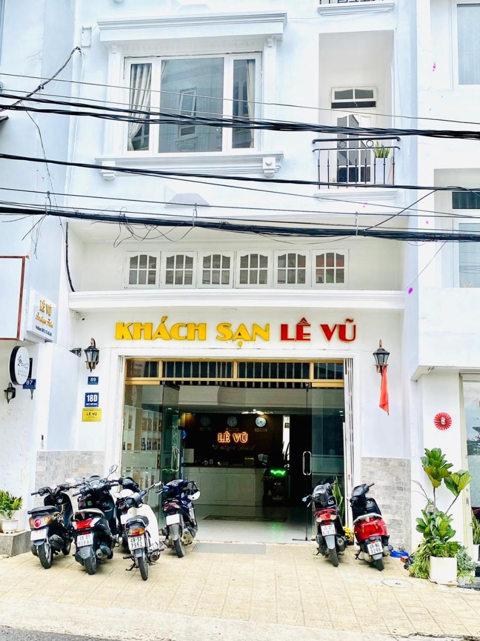 Oyo 1196 Le Vu Hotel 달랏 외부 사진