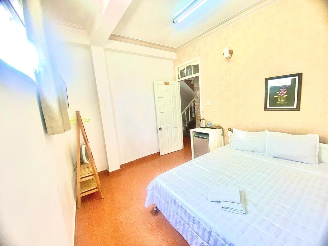 Oyo 1196 Le Vu Hotel 달랏 외부 사진